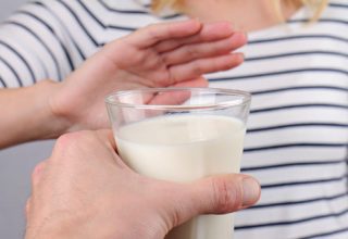 Problémy s trávením laktózy v mléku řeší Laktazan